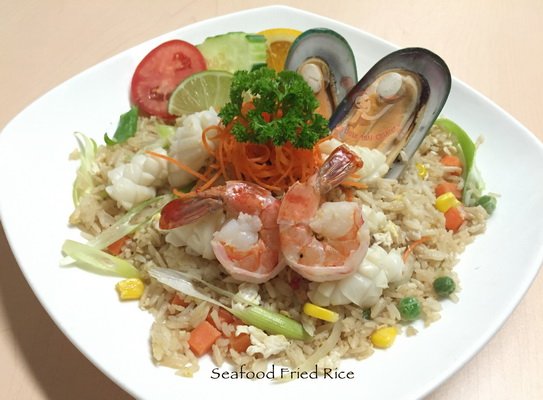 SEAFOOD FRIED RICE